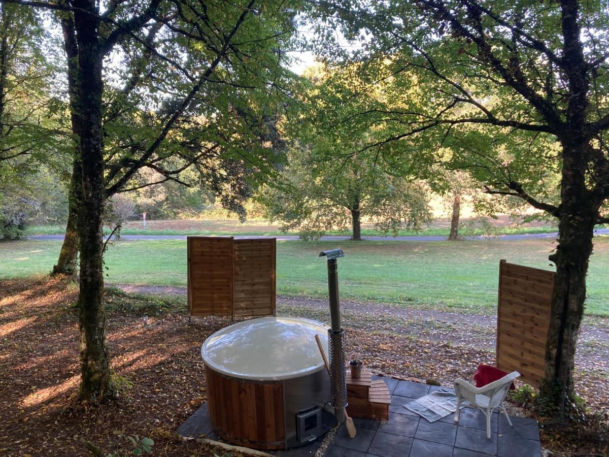 Logis Des 4 Fees Et Son Bain Nordique Villa Sainte-Nathalène Buitenkant foto